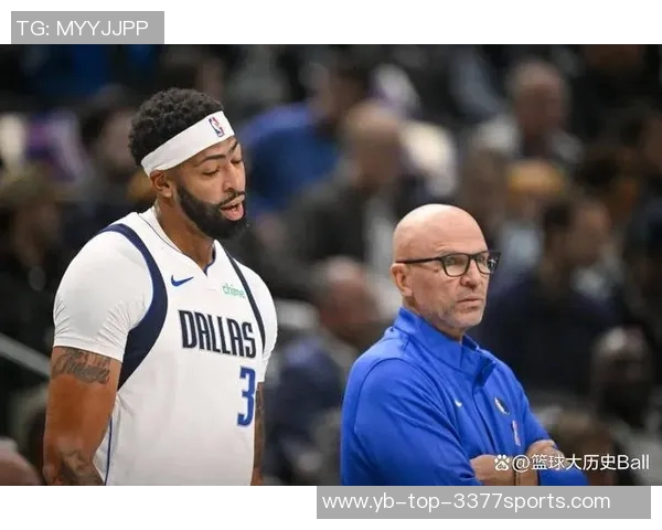 克莱半场表现抢眼三分球命中率高达50贡献14分助力球队战斗力提升 克莱半场表现抢眼三分球命中率高达50贡献14分助力球队战斗力提升