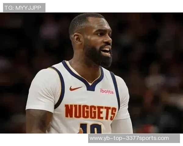 小哈达威半场表现抢眼9投5中三分命中率高效贡献12分助力球队进攻